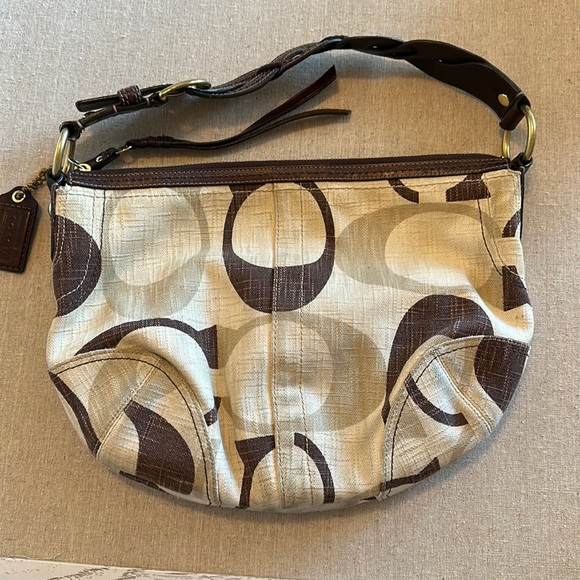Beautiful Coach bag - Picture 1 of 8
